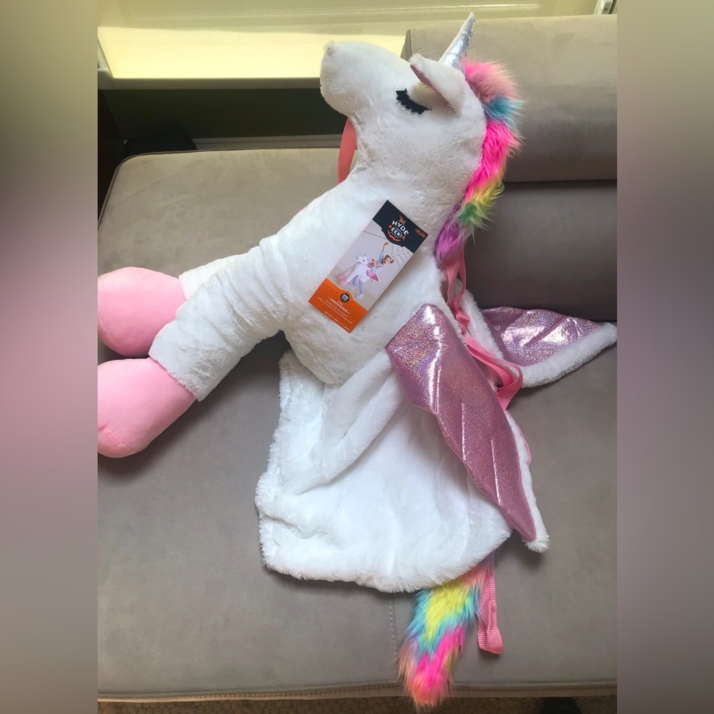 NWT 🦄 unicorn costume!  Magical! One size fits most. Ages 4+
